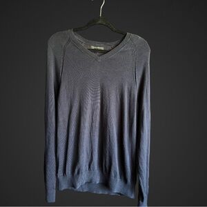 Banana Republic vneck navy sweater
